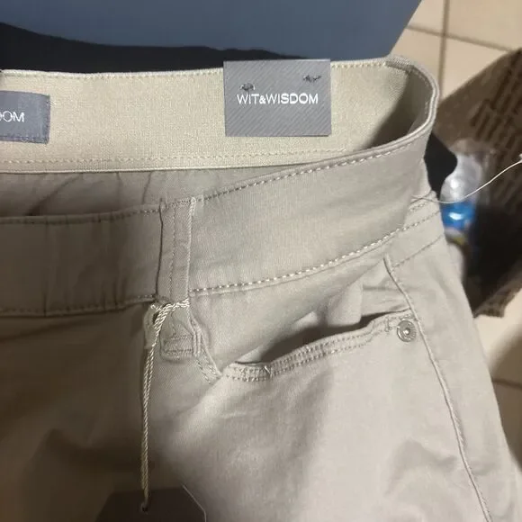 Wit & Wisdom HIGH RISE MICRO SLIT HEM STRAIGHT LEG PANTS SIze 14 - Picture 8 of 9